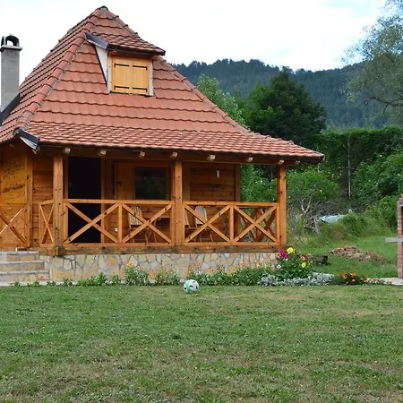 Mateja شقة موكرا غورا